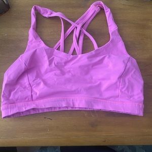Lululemon size 6 free to be serene bra